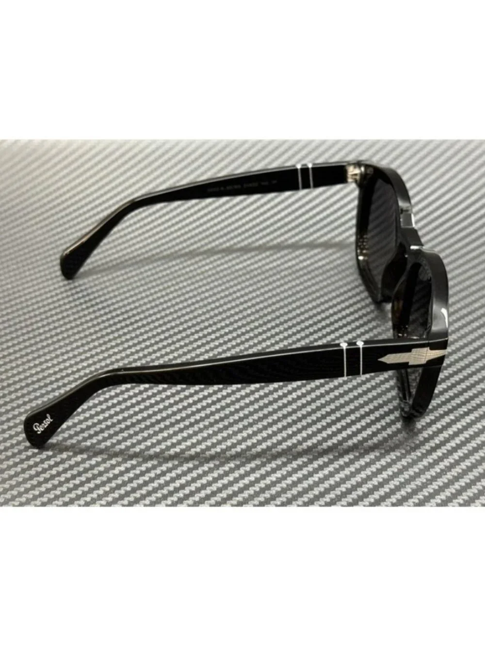 New Persol Men Black Sunglasses 54-22-145